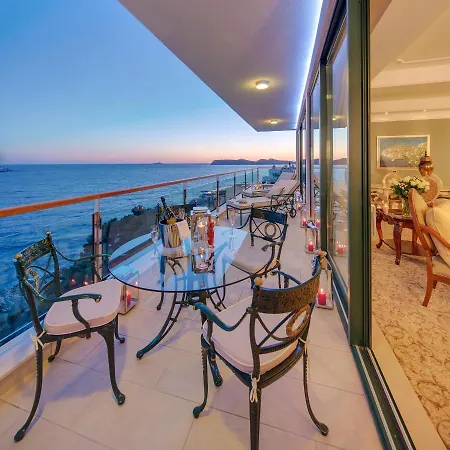 Royal Princess Hotell