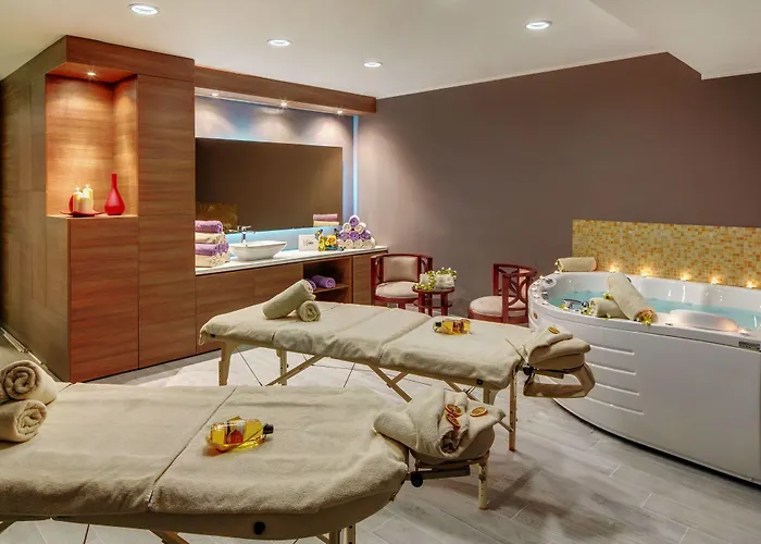 Royal Princess Hotel